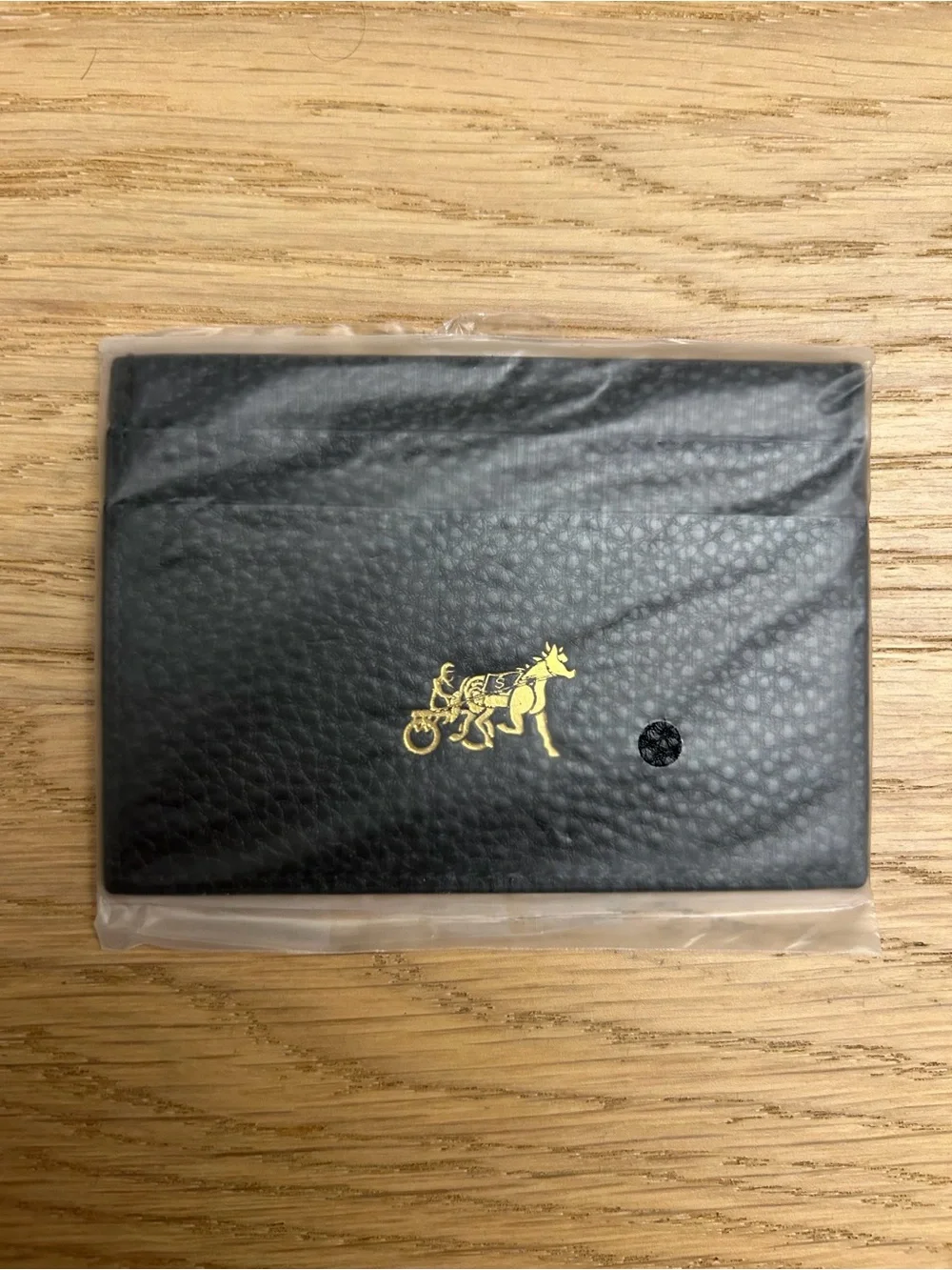 Sieglman Stable compact black